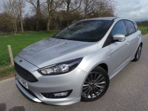 FORD FOCUS 2017 (17) at MotorLux Wantage