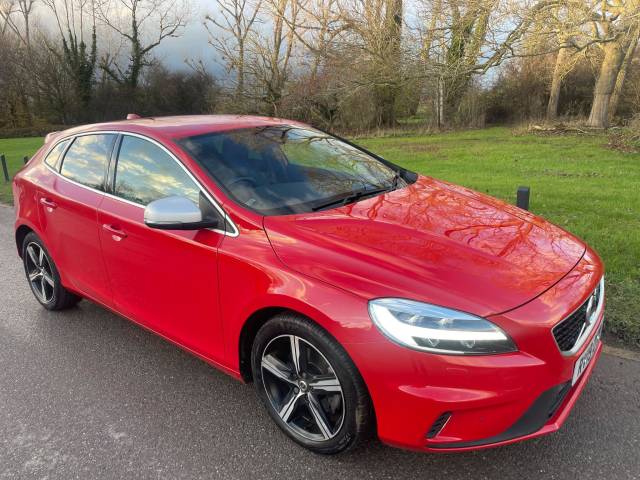 2019 Volvo V40 2.0 T3 R-Design Edition Hatchback 5dr Petrol Manual Euro 6 (s/s) (152 ps)