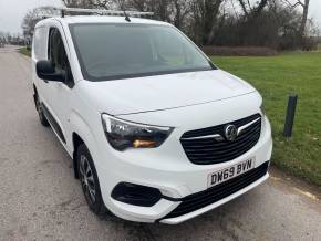VAUXHALL COMBO at MotorLux Wantage