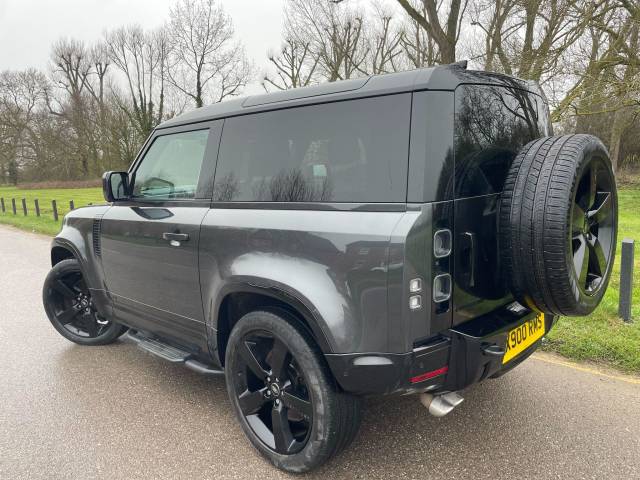 2022 Land Rover Defender 90 5.0 P525 V8 90 3dr Auto