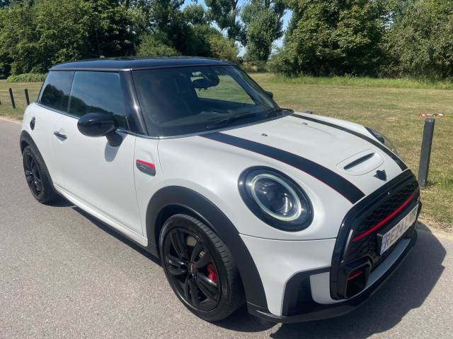 Mini Hatch 2.0 JOHN COOPER WORKS AUTO Hatchback Petrol WHITE